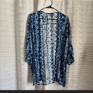 3/$10 Forever 21 Blue Patterned Kimono